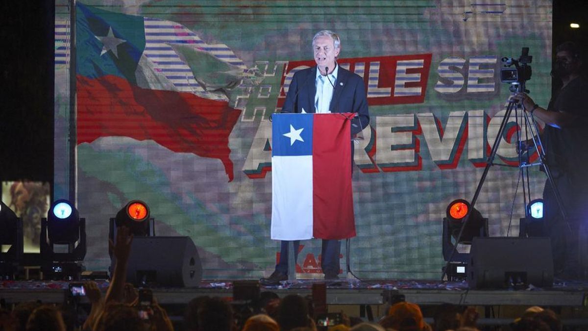 José Antonio Kast, el candidato nostálgico de Pinochet y amigo de Vox que acecha Chile